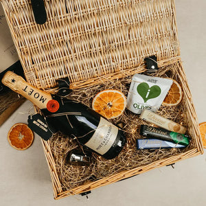 Personalised Moet and Chandon Champagne Premium Gift Hamper