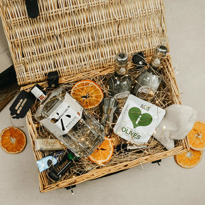 Personalised Roku Gin Premium Gift Hamper