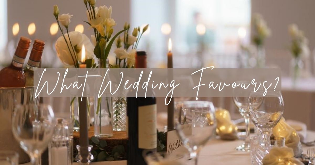 What Should Be in a Wedding Favour?