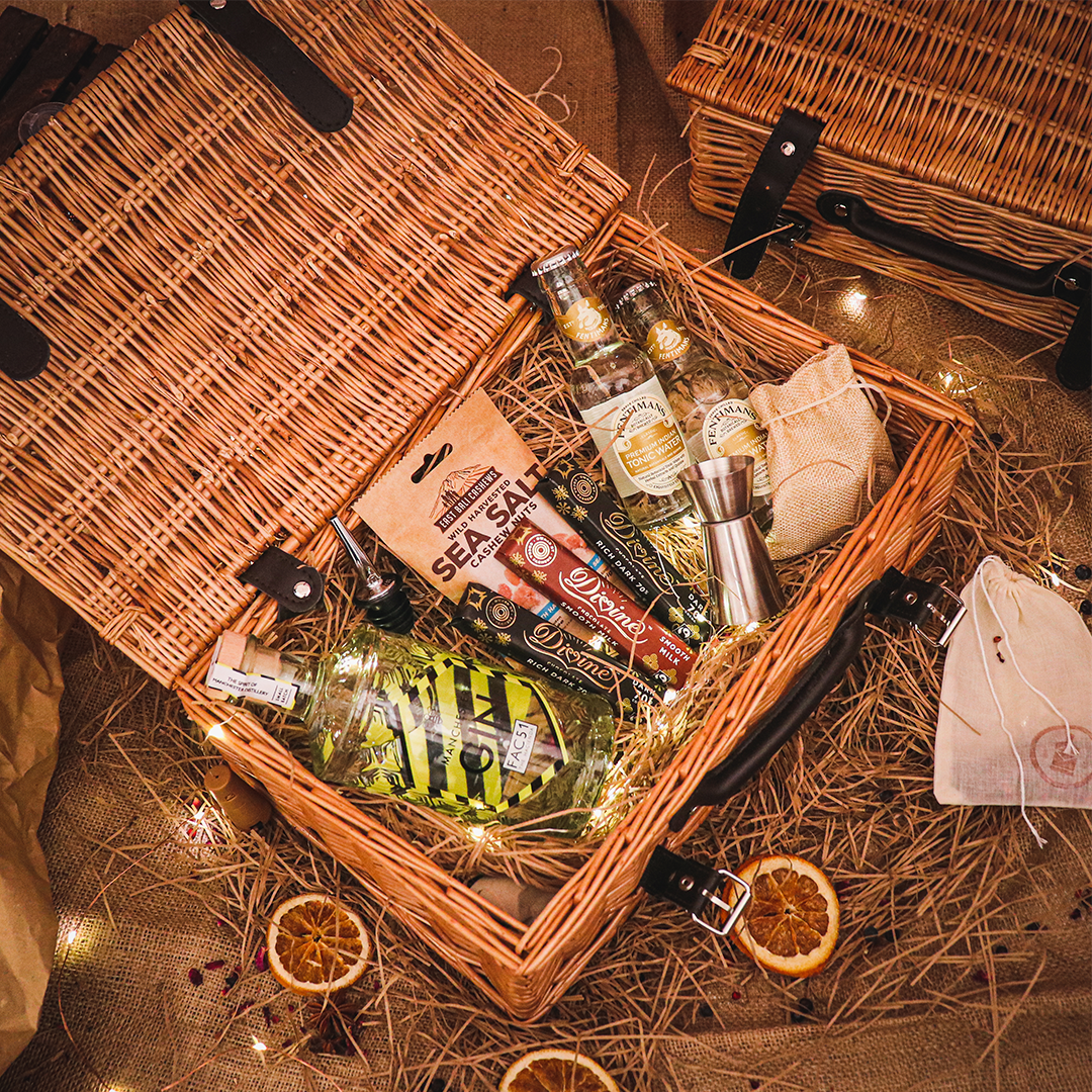 Personalised Manchester Gin Premium Gift Hamper