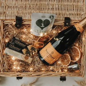 Personalised Veuve Clicquot Brut Champagne Premium Gift Hamper