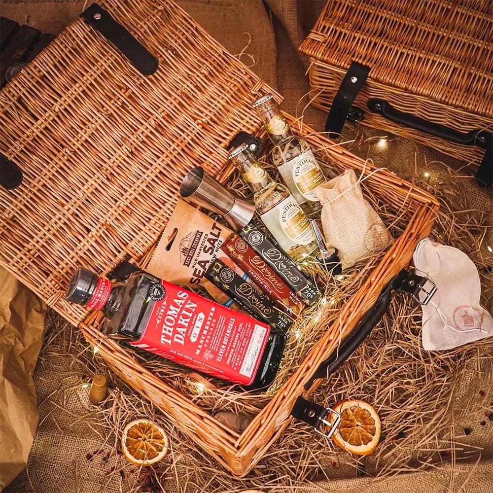 Personalised Thomas Dakin Manchester Gin Premium Gift Hamper